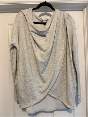 ATHLETA Purana Wrap Sweatshirt Fog Grey Heather Hooded Top size medium